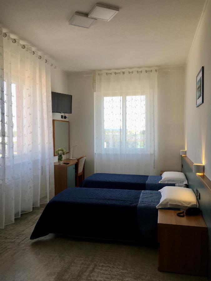 Hotel Trieste ซาน จอร์โจ ดิ โนกาโร ภายนอก รูปภาพ